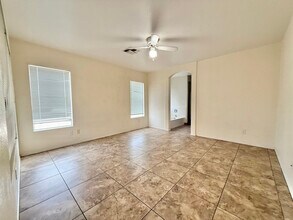 2316 E Kelton Ln in Phoenix, AZ - Building Photo - Building Photo