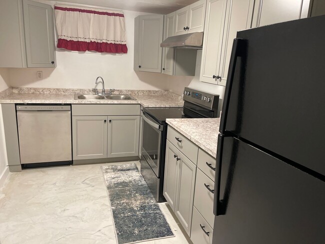 property at 2416 1/2 11th Ave N