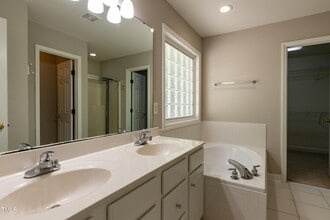716 Lakeview Ave in Wake Forest, NC - Building Photo - Building Photo