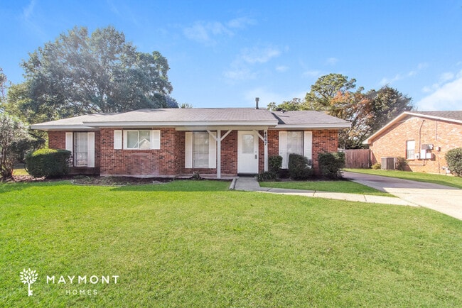 property at 4667 Ray Dr