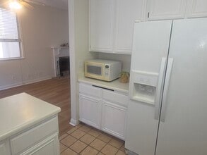 13901 Olive View Ln, Unit 52 in Sylmar, CA - Foto de edificio - Building Photo