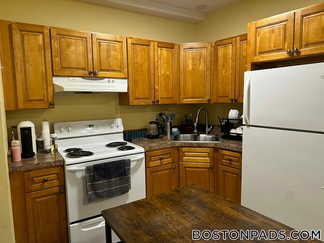 55 Park Dr, Unit G-3 in Boston, MA - Building Photo - Building Photo