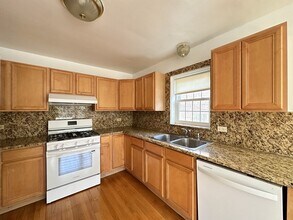 5534 N Campbell Ave, Unit J03P in Chicago, IL - Foto de edificio - Building Photo