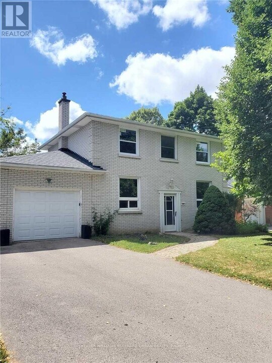 598 Middlewoods Dr in London, ON - Building Photo