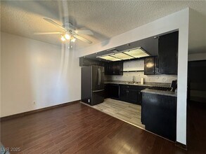 6661 W Tropicana Ave in Las Vegas, NV - Building Photo - Building Photo