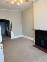 1737 Madison St in Dubuque, IA - Building Photo - Building Photo