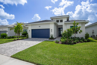 5576 Captiva Ln in Westlake, FL - Building Photo - Building Photo