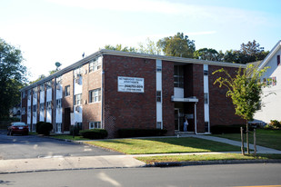 Birchwood Gardens (Plainfield Forest LLC) Apartments