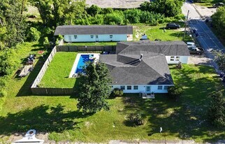 3900 W 17th St in Panama City, FL - Building Photo