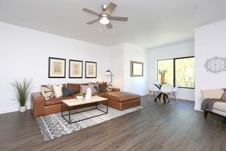 23rd and K in Sacramento, CA - Building Photo - Interior Photo