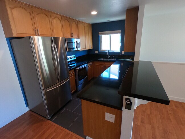 7855 Camino Tranquilo in San Diego, CA - Building Photo - Building Photo