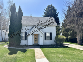 814 Three Point Ave in Logan, UT - Building Photo
