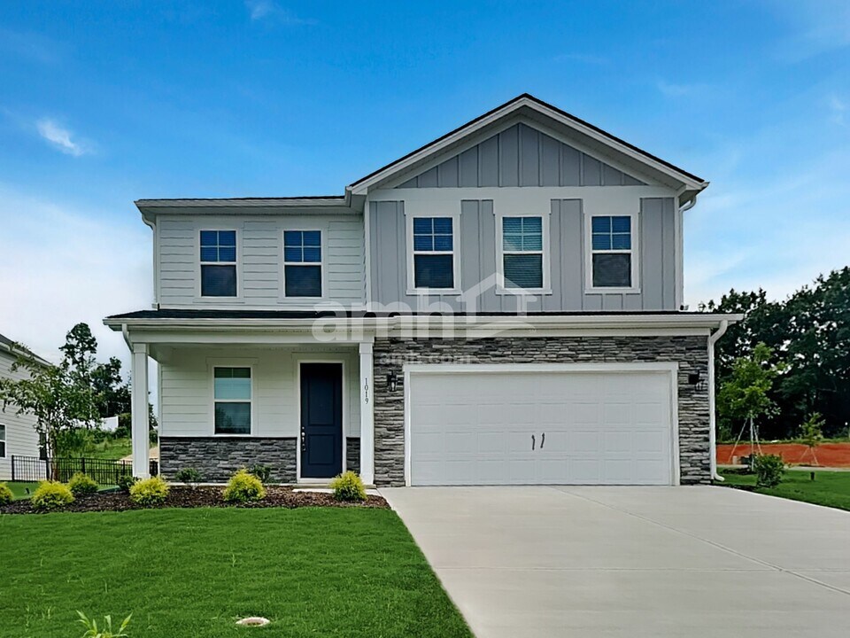 1019 Bevington Dr in Indian Trail, NC - Building Photo