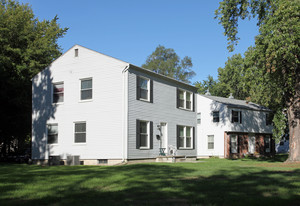 Elmhurst Park Apartments