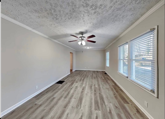 property at 17 Bobtail Ct