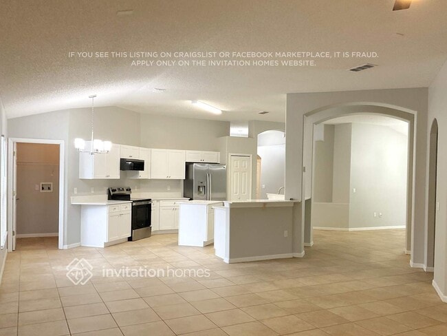 25136 Ironwedge Dr in Sorrento, FL - Building Photo - Building Photo