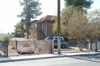 3640 Johnson Ave in Las Vegas, NV - Building Photo - Building Photo