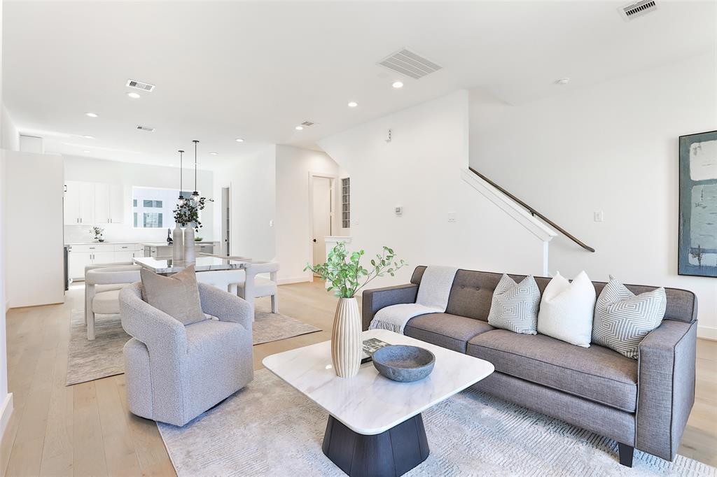 1020 W 15th 1/2 St in Houston, TX - Building Photo