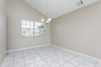 238 Satinwood Cir in Kissimmee, FL - Building Photo - Building Photo