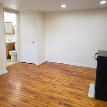 15 Meadow Ave in Chester, NY - Building Photo - Building Photo