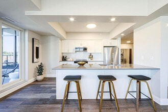 The Madeleine in Kingston, ON - Foto de edificio - Building Photo