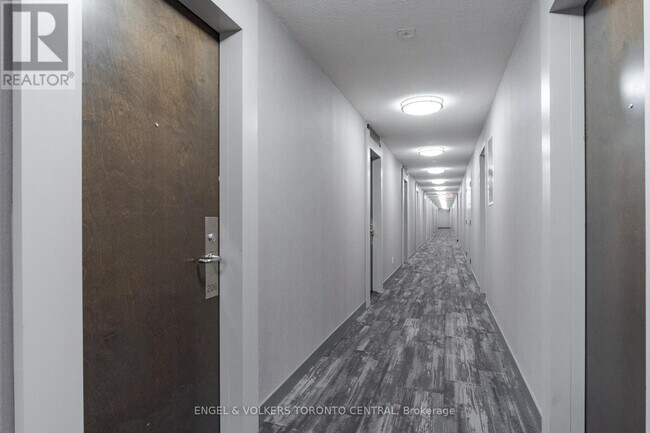 50-250 Lynn Williams St in Toronto, ON - Building Photo - Building Photo