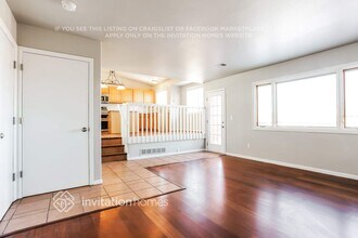 19389 E 41st Pl in Denver, CO - Foto de edificio - Building Photo