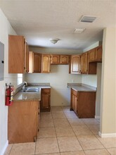 3431 NW 171 Terrace in Miami Gardens, FL - Building Photo - Building Photo