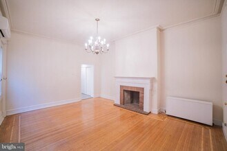 1927 Spruce St in Philadelphia, PA - Building Photo - Building Photo