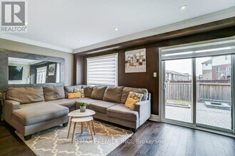 1274 Costigan Rd in Milton, ON - Building Photo - Building Photo