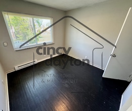 6118 Stover Ave in Cincinnati, OH - Building Photo - Building Photo