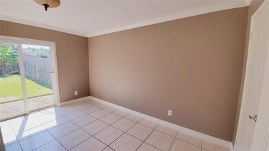 6358 Crestside Dr in Pasadena, TX - Building Photo - Building Photo