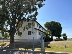 3604 Panama Ln in Bakersfield, CA - Building Photo - Building Photo