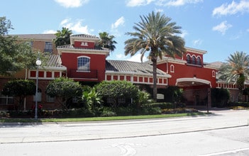 Harbour Place City Homes in Tampa, FL - Building Photo - Building Photo