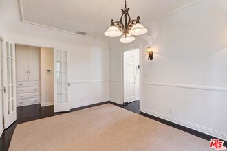 668 S Gretna Green Way in Los Angeles, CA - Building Photo - Building Photo