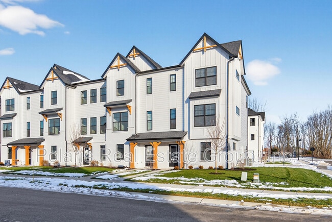 4390 Douro Trl in Westfield, IN - Building Photo - Building Photo