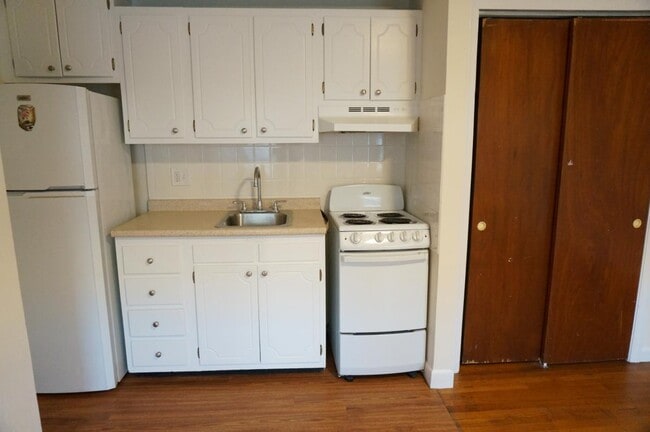 165 Beacon St, Unit 01-164 in Boston, MA - Building Photo - Building Photo