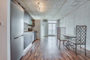 150 Sudbury St in Toronto, ON - Building Photo