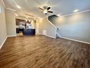 863 W North St in Fayetteville, AR - Building Photo - Building Photo