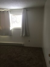 4162 Marian Ct in Klamath Falls, OR - Foto de edificio - Building Photo