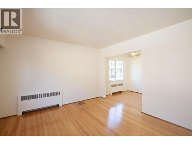 1339-1371 W 71st Ave in Vancouver, BC - Building Photo - Building Photo