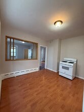 404 Congress Ave in Waterbury, CT - Building Photo - Building Photo