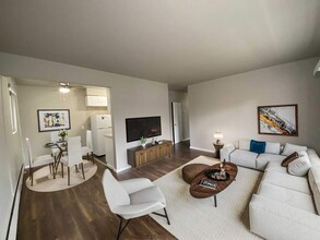 Riverside Estates in Edmonton, AB - Building Photo - Building Photo