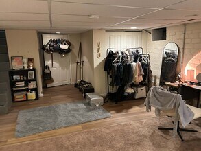 3405 Ward St, Unit 2 Bedroom in Pittsburgh, PA - Building Photo - Building Photo