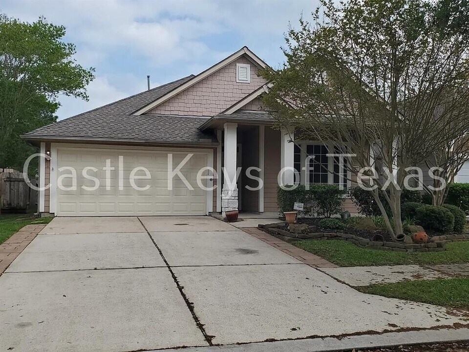 31014 Blue Ridge Park Ln in Spring, TX - Foto de edificio