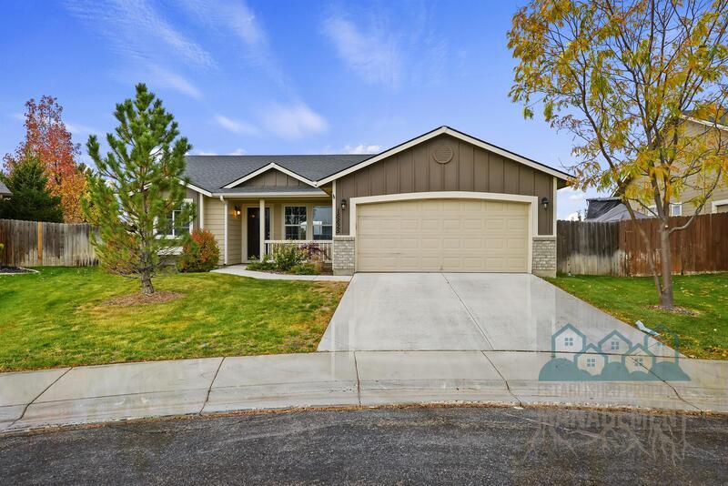 15825 Granite Peak Ave in Nampa, ID - Building Photo