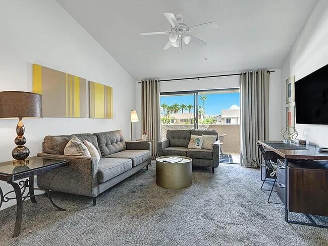 222 N Calle El Segundo in Palm Springs, CA - Building Photo - Building Photo