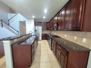 17006 Cherokee Lake Ln in Houston, TX - Building Photo - Building Photo