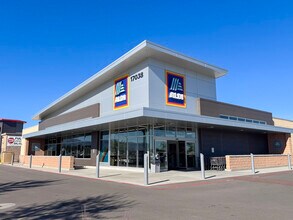 20587 N Saratoga Way in Surprise, AZ - Building Photo - Building Photo