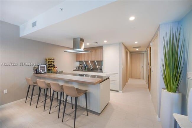 property at 1000 Brickell Plaza